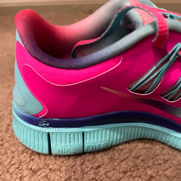 Nike Free 5.0 Doernbecher By Bella women’s 7.5 2013 - Picture 12 of 14